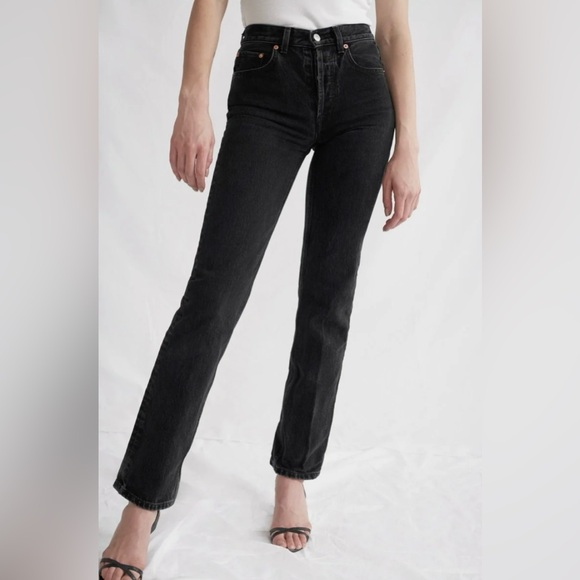 The Feel Studio Inc. The Black Genuine